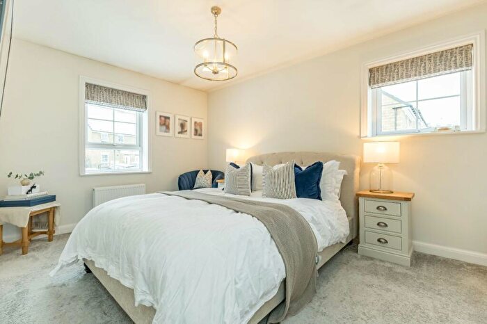 4 Bedroom Detached House For Sale In Poppy Gardens, Meltham, Holmfirth, HD9