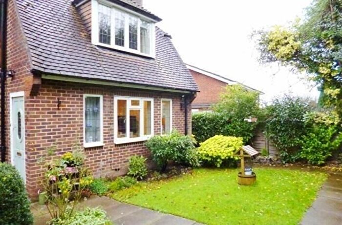 2 Bedroom Maisonette To Rent In Bushey, Hertfordshire, WD23