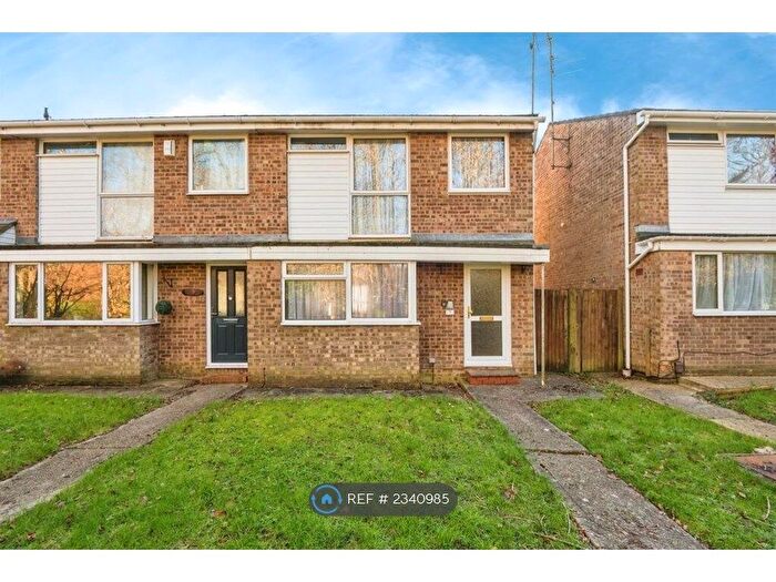 3 Bedroom Semi-Detached House To Rent In Oakwood Drive, Southampton, SO16
