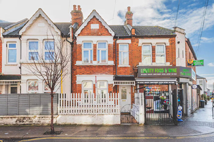 2 Bedroom Terraced House To Rent In Chapter Road, London, NW2