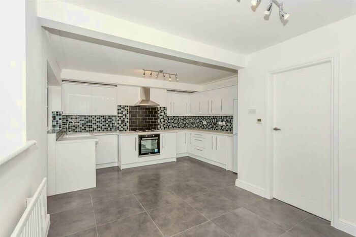 5 Bedroom Terraced House To Rent In Sedgmoor Place, London, SE5