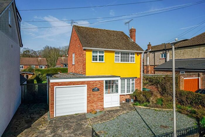 3 Bedroom Property For Sale In Breakspeare Road, Abbots Langley, WD5