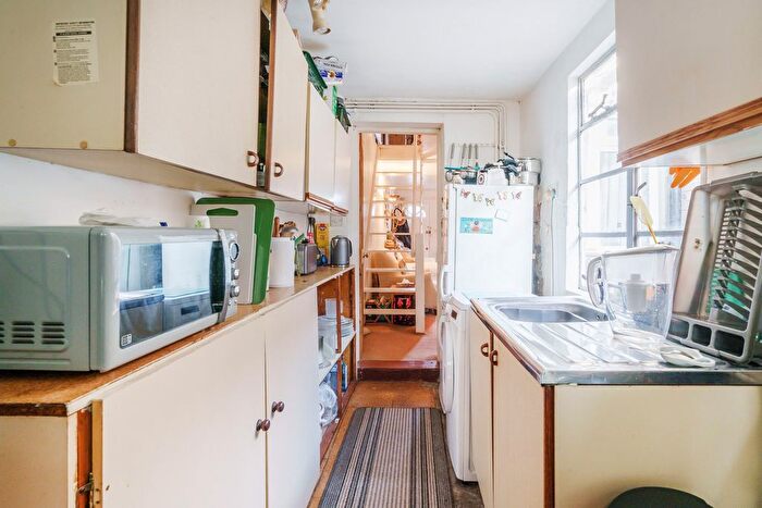 2 Bedroom Terraced House For Sale In Green Place, Oxford, OX1
