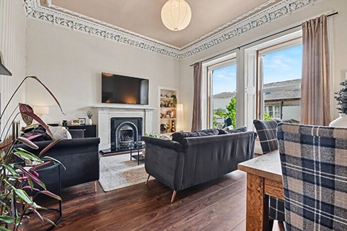 3 Bedroom Flat For Sale In Union Street, Inverclyde, Greenock, PA16