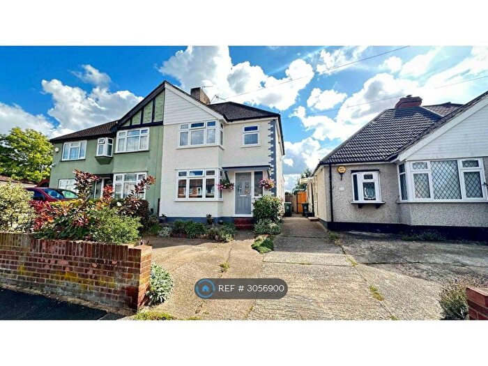 3 Bedroom Semi-Detached House To Rent In Chastilian Road, Dartford, DA1