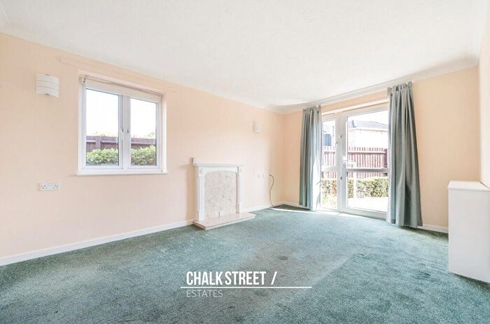 1 Bedroom Apartment For Sale In Longdon Court, Junction Road, Romford, RM1
