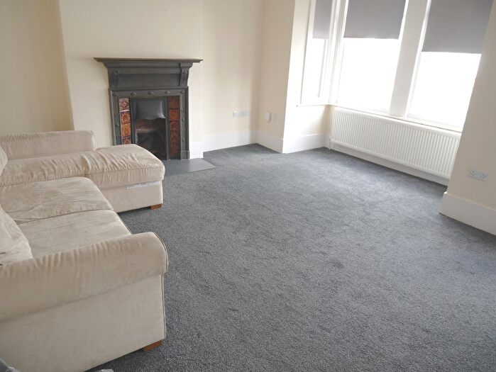 2 Bedroom Flat To Rent In Headstone Road, Harrow, HA1