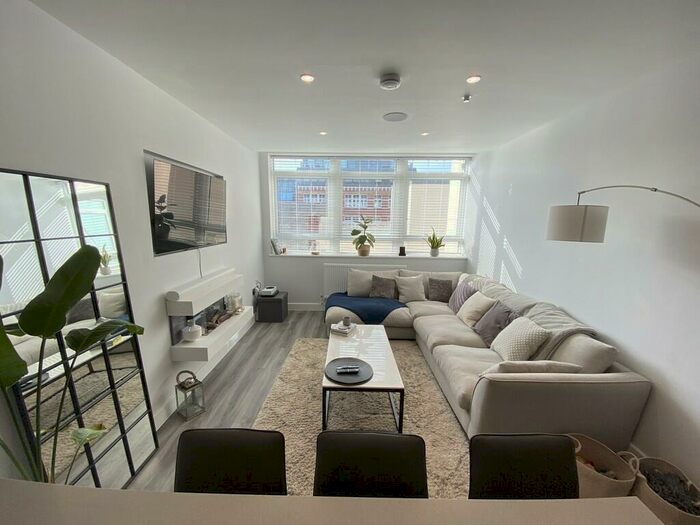 1 Bedroom Apartment To Rent In A St Pauls, Leeds City Centre, LS1