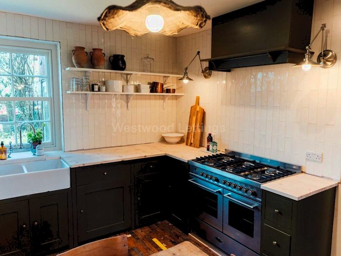 5 Bedroom Detached House To Rent In Buxton Road, Leek, ST13