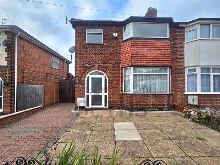 3 Bedroom Semi-Detached House To Rent In Ardath Road, Belgrave, Leicester, LE4