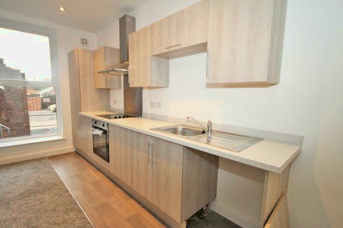 1 Bedroom Flat To Rent In Imperial Court, Grimsby Road, Cleethorpes, DN35