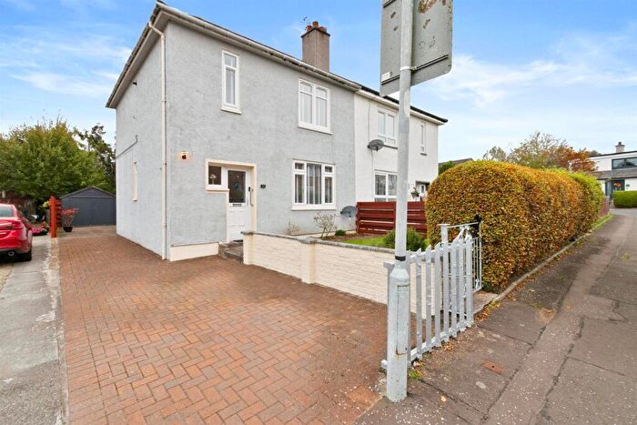 3 Bedroom Semi-Detached House For Sale In Kirkton Crescent, Cardross, G82