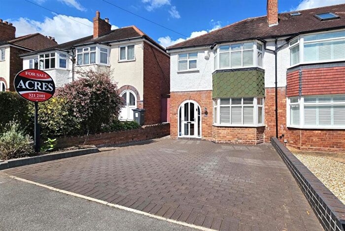 3 Bedroom Semi-Detached House For Sale In Maple Road, Sutton Coldfield, B72