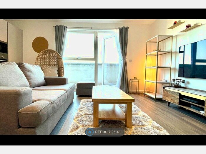 1 Bedroom Flat To Rent In Gerrard Court, Hounslow, TW3