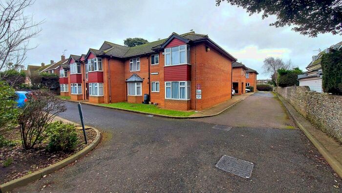 1 Bedroom Flat To Rent In Chesswood Road, Worthing, BN11