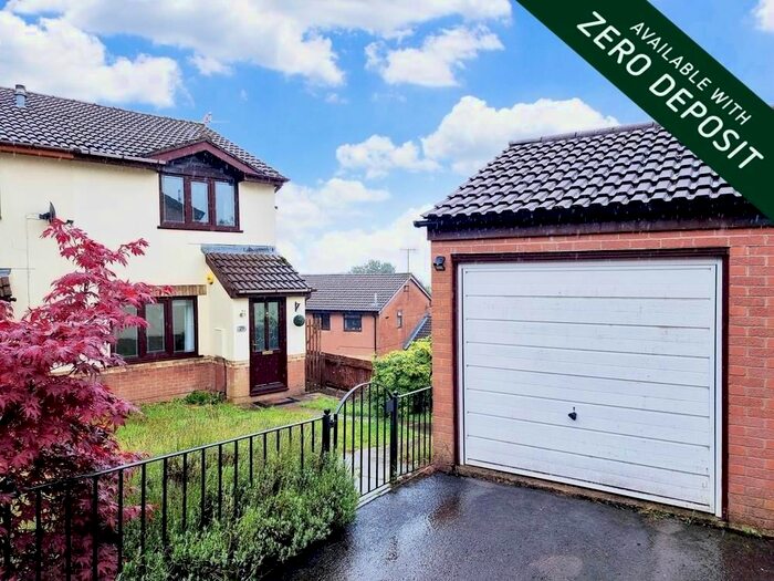 2 Bedroom Semi-Detached House To Rent In Oaklands View, Greenmeadow, Cwmbran, NP44