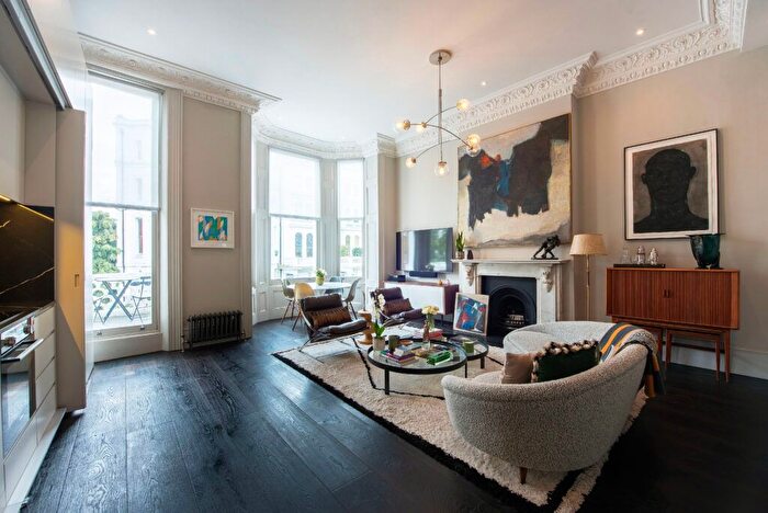 1 Bedroom Flat For Sale In Colville Terrace, London, W11