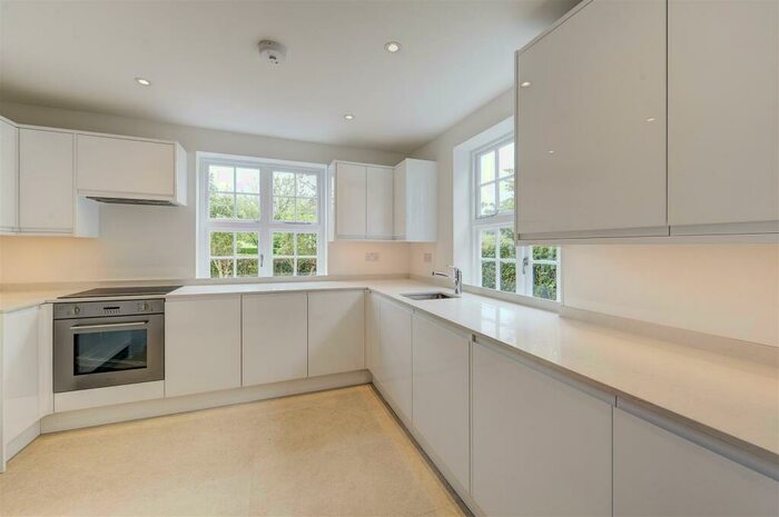 3 Bedroom Semi-Detached House To Rent In Brookland Rise, Hampstead Garden Suburb, NW11
