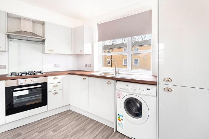 1 Bedroom Flat To Rent In Wetherell Road, Victoria Park, London, E9