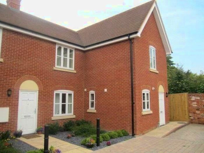 2 Bedroom Semi-Detached House To Rent In Winterbon Mews, Rochford, Essex, SS4
