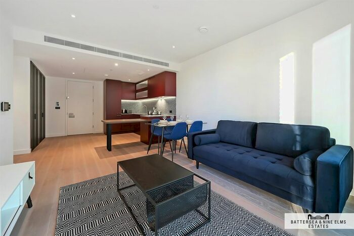 2 Bedroom Flat To Rent In Viaduct Gardens, London, SW11