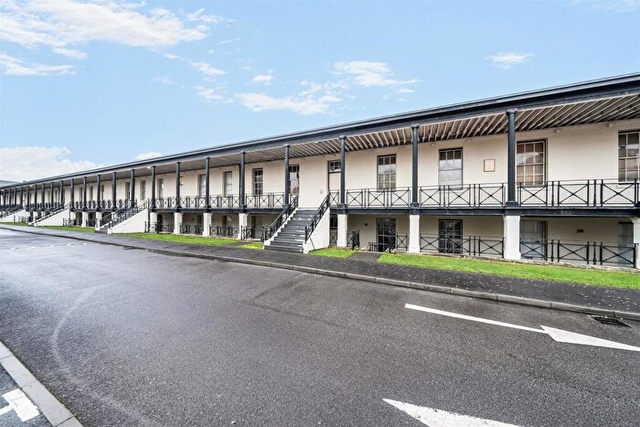 2 Bedroom Duplex For Sale In St. Georges Walk, Gosport, PO12