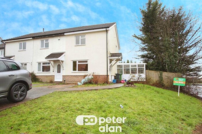 2 Bedroom End Of Terrace House For Sale In Oakridge, Thornhill, Cardiff, CF14
