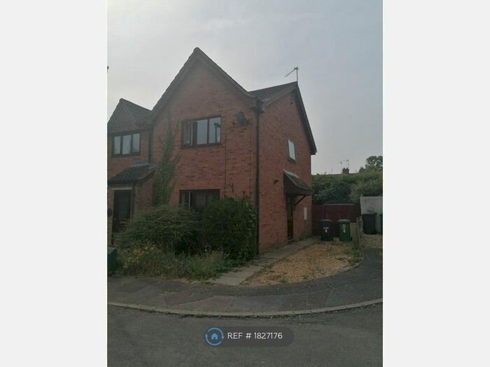 2 Bedroom Semi-Detached House To Rent In Marlborough Close, Yaxley, Peterborough, PE7