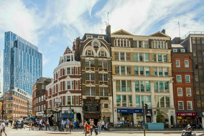 2 Bedroom Flat To Rent In Bishopsgate, Abbotts Chambers, EC2M