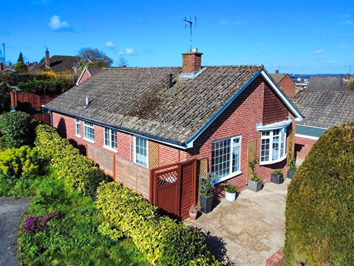 3 Bedroom Bungalow For Sale In Ascot Close, Newbury, RG14