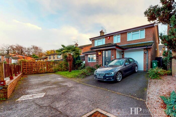 4 Bedroom Detached House To Rent In Hillview Gardens, Pease Pottage, Crawley RH11