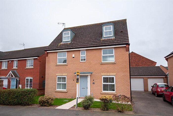 5 Bedroom Detached House For Sale In Bradstone Drive, Mapperley, Nottingham, NG3