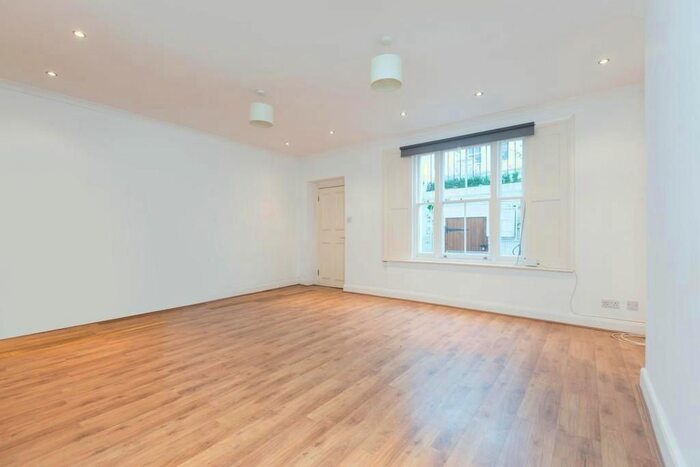 4 Bedroom Maisonette To Rent In Gaisford Street, Kentish Town, NW5