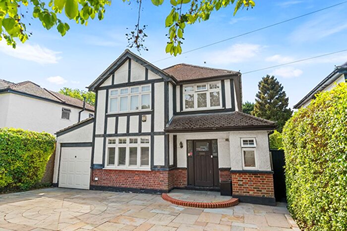 4 Bedroom Detached House For Sale In Warren Road, Banstead, SM7