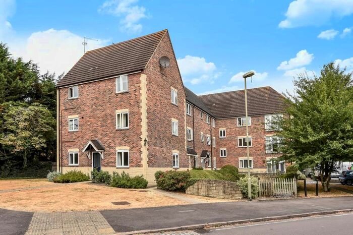 2 Bedroom Flat To Rent In Abingdon, Oxfordshire, OX14