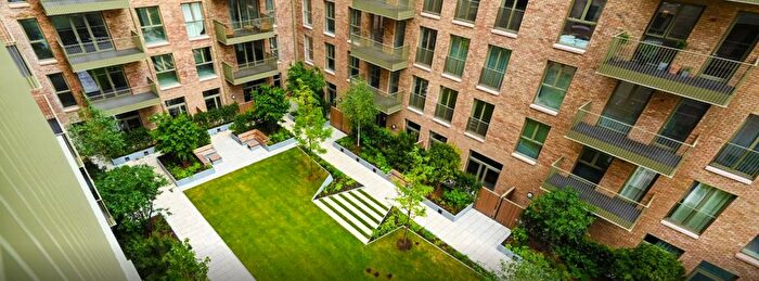 1 Bedroom Flat To Rent In Parkview Avenue, London, NW2