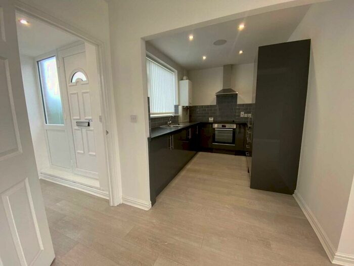 2 Bedroom Apartment To Rent In Westway, Maghull, L31