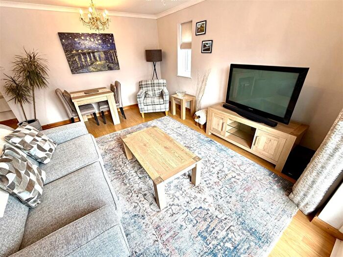 2 Bedroom Flat For Sale In Ambassador House, Marina, Swansea, SA1