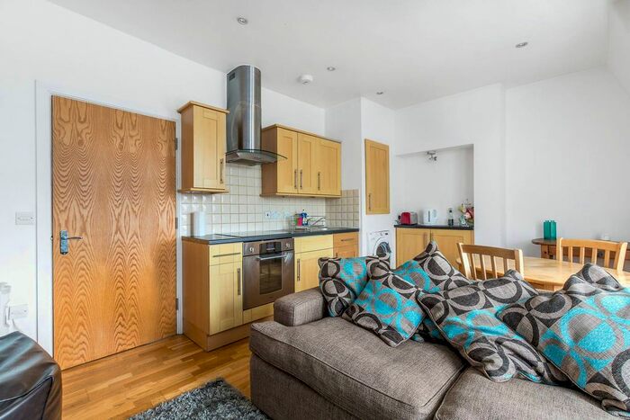 1 Bedroom Flat To Rent In Heath Road, Twickenham, TW1