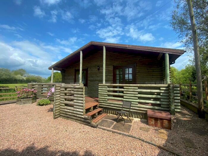 2 Bedroom Bungalow To Rent In Whitford Bridge Road, Stoke Prior, Bromsgrove, B60