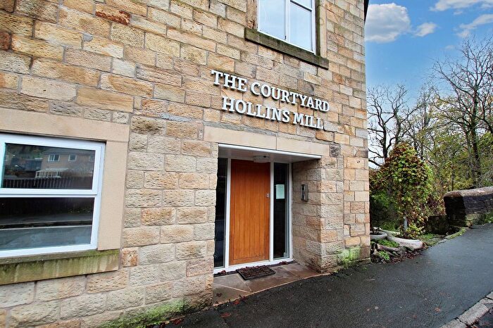 2 Bedroom Flat For Sale In Hollins Road, Walsden, Todmorden, OL14