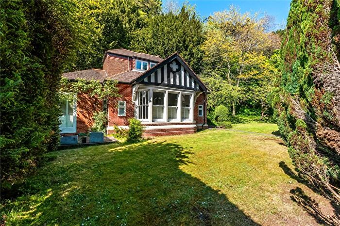 2 Bedroom Detached House For Sale In Reigate Hill, Reigate, Surrey, RH2