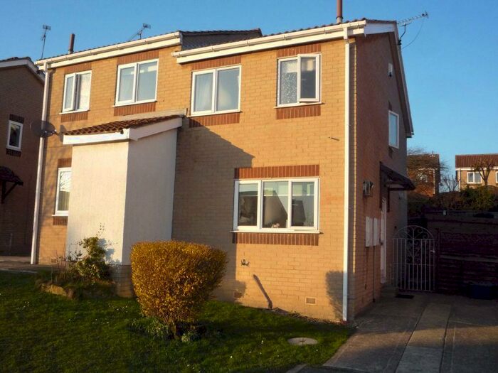 2 Bedroom Semi-Detached House To Rent In Rosedale Way Sunnyside Rotherham, S66