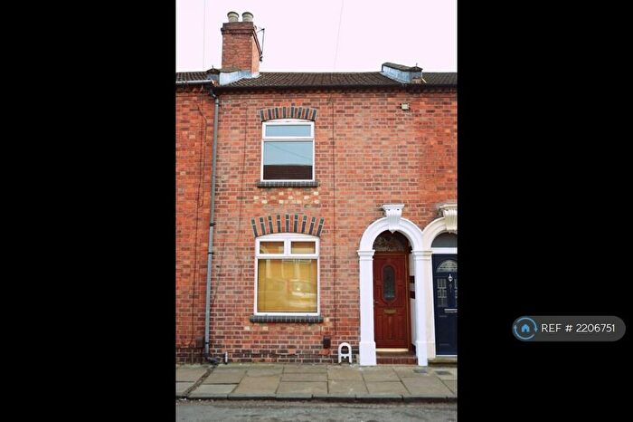 3 Bedroom Terraced House To Rent In Hervey Street, Northampton, NN1