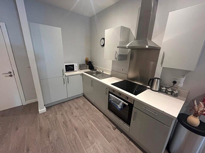 2 Bedroom Flat To Rent In Sky Gardens, Crosby Road North, L22