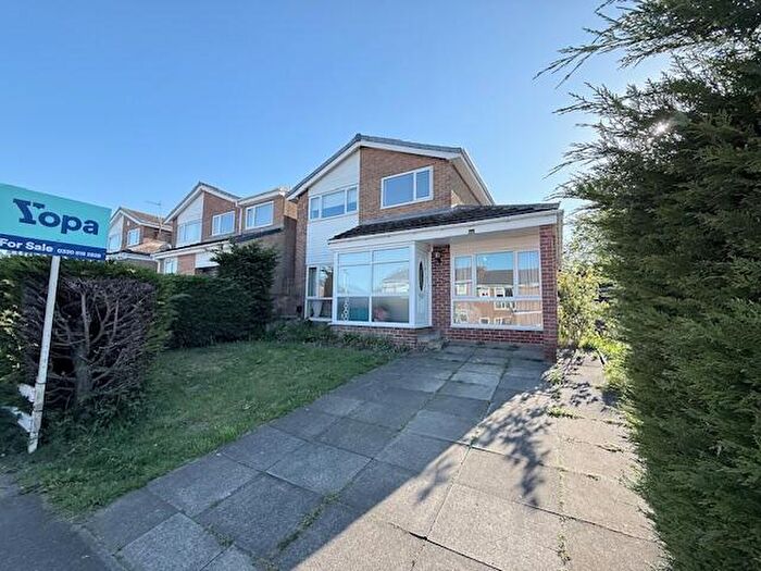 3 Bedroom Detached House For Sale In Rosedale Road, Ryton, NE40