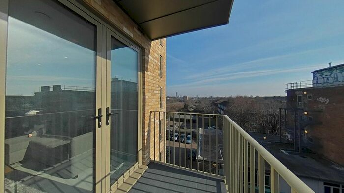 1 Bedroom Flat To Rent In The Mall, London, W5