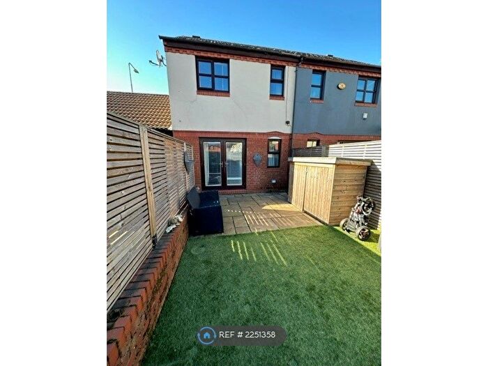 2 Bedroom Terraced House To Rent In Manor House Street, Hull, HU1