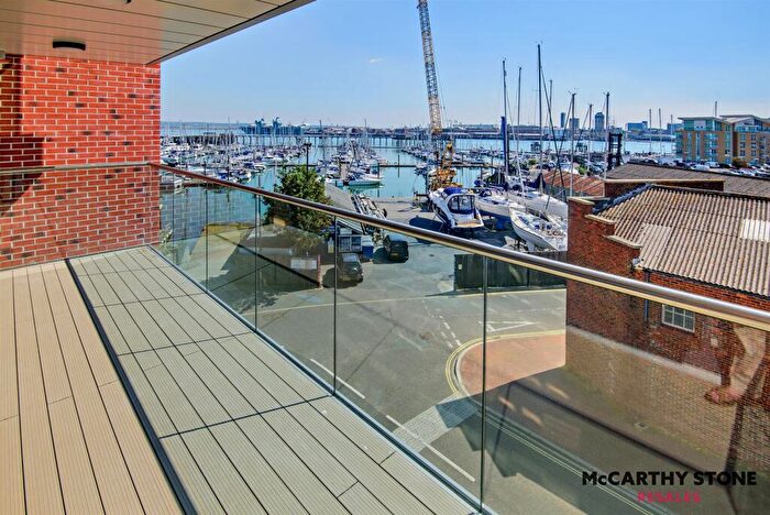 1 Bedroom Apartment For Sale In Viewpoint, Harbour Road, Gosport, PO12