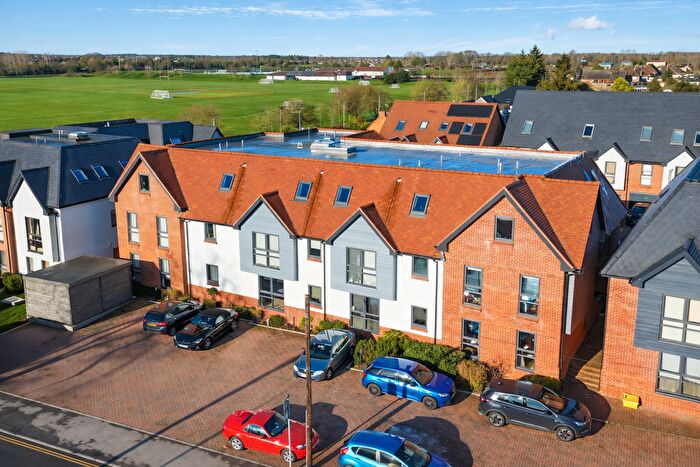 2 Bedroom Flat For Sale In Francis Close, Thatcham, RG18